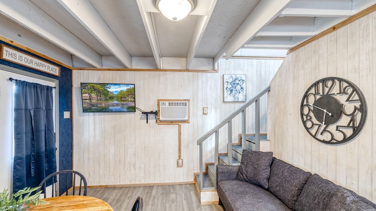 Photo of Livingroom in Concan