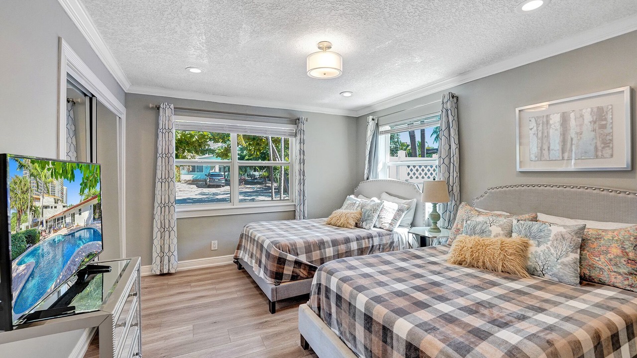 Photo of Bedroom in Lauderdale Beach
