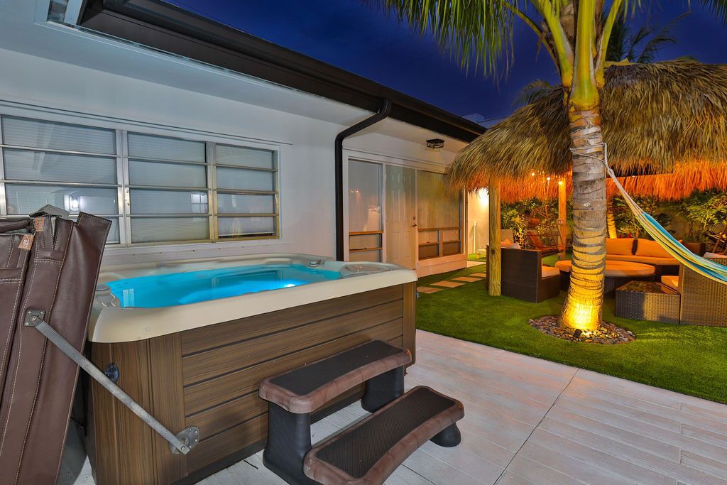 Photo of Patio Balcony in The Cove