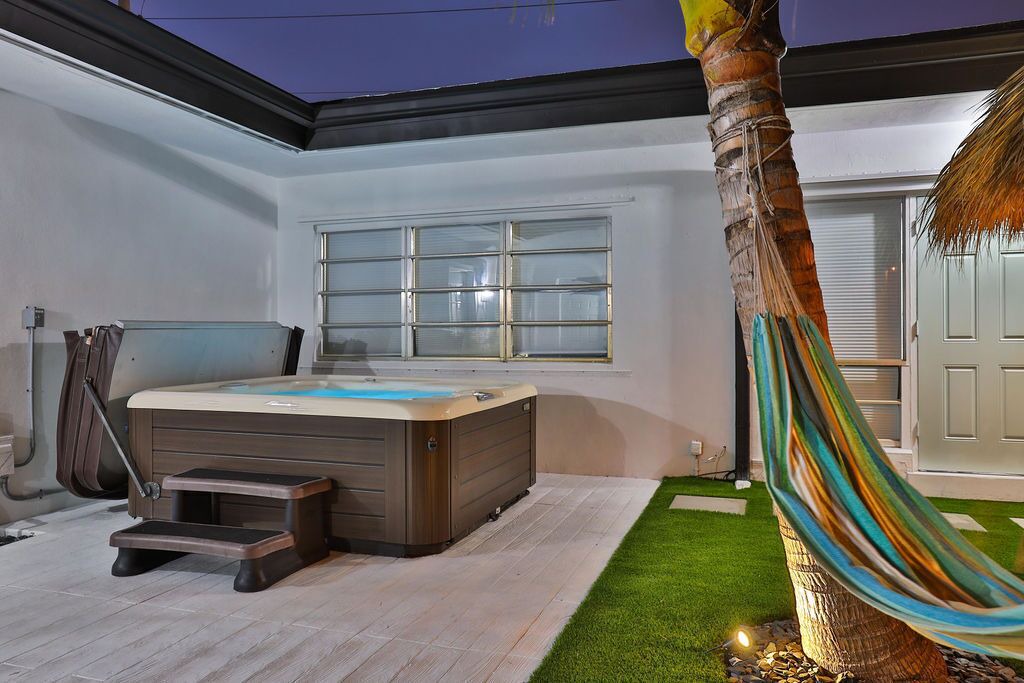 Photo of Patio Balcony in The Cove