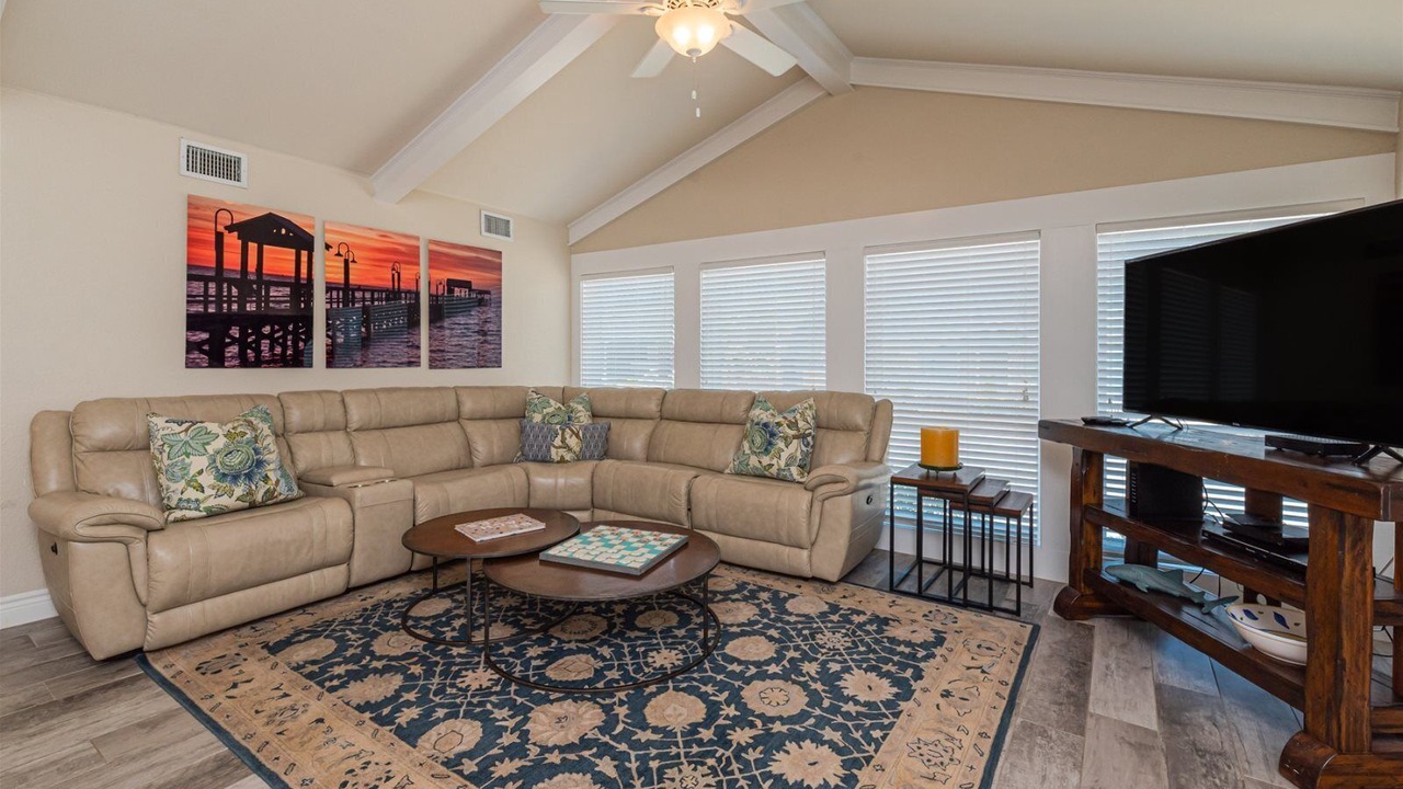 Photo of Livingroom in Key Allegro