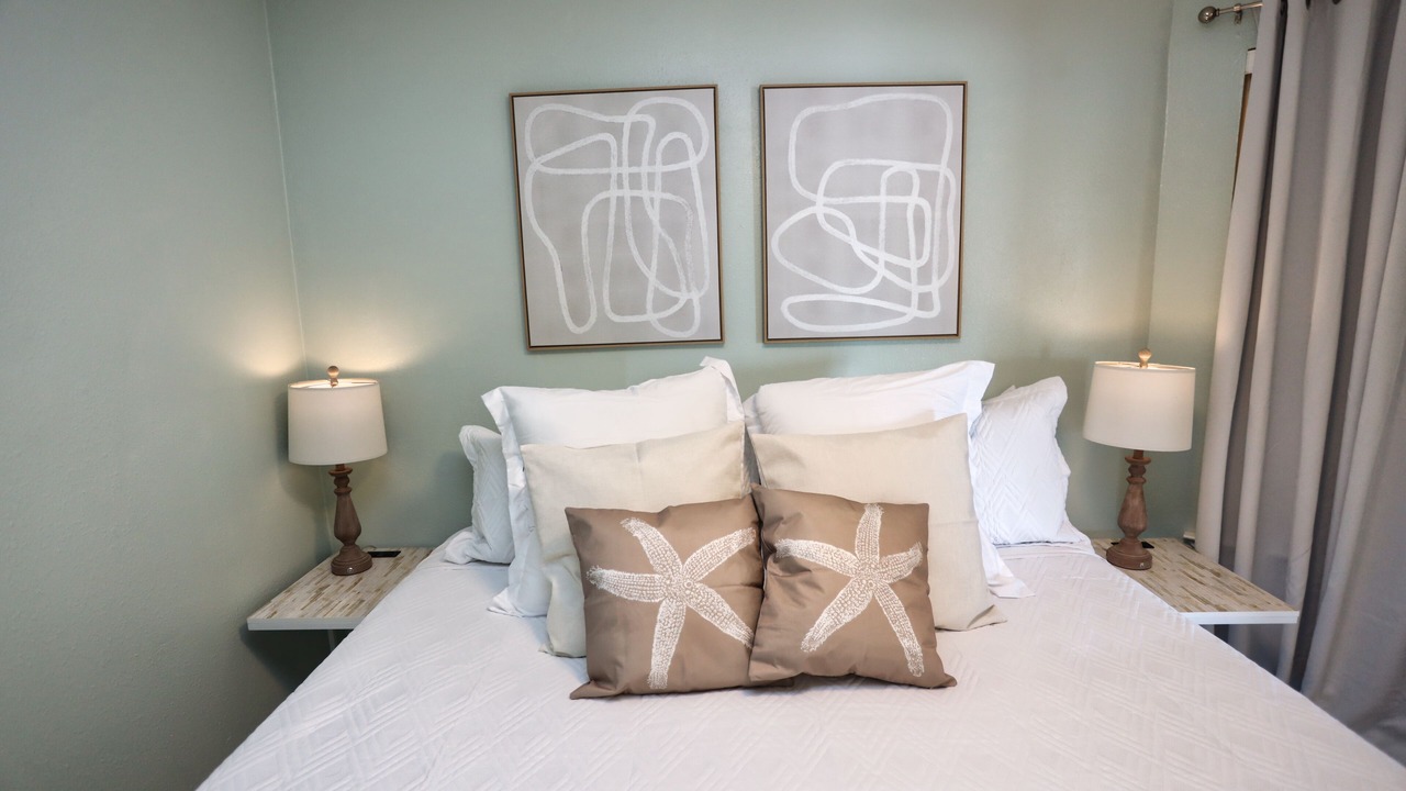 Photo of Bedroom in Galveston