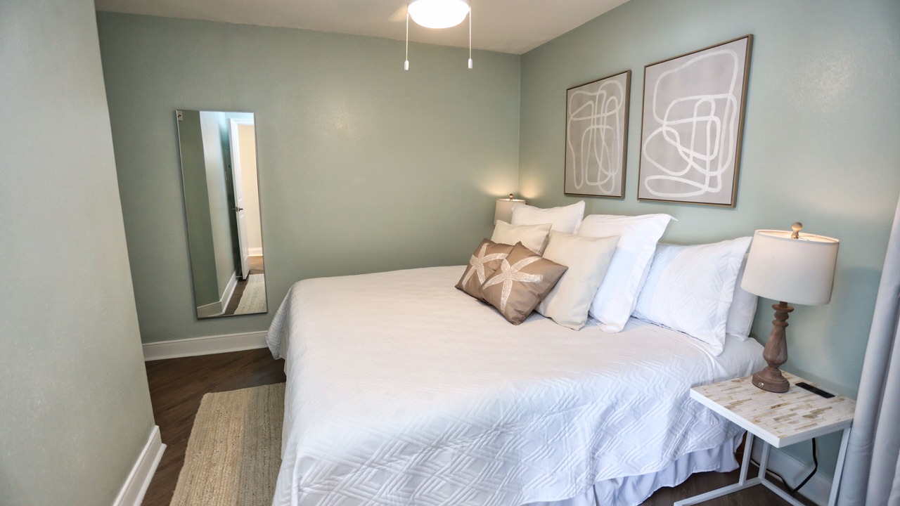Photo of Bedroom in Galveston
