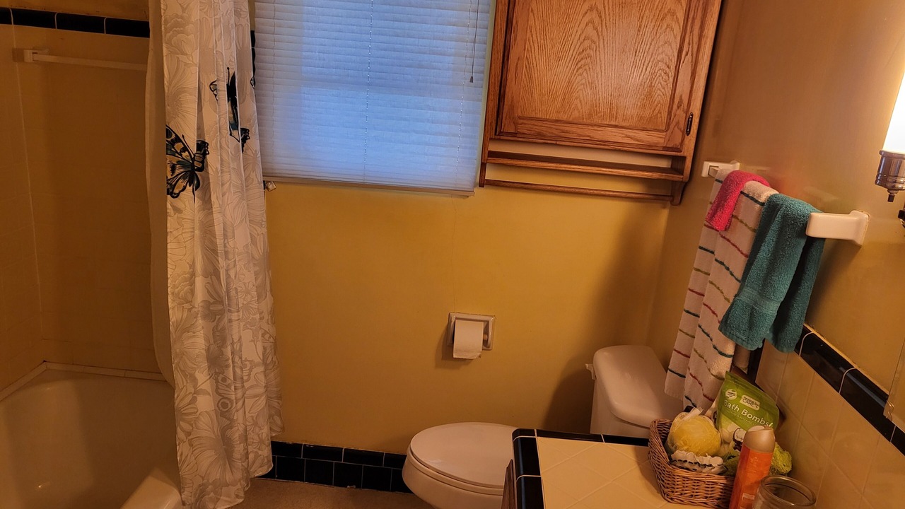 Photo of Bathroom in Truth or Consequences