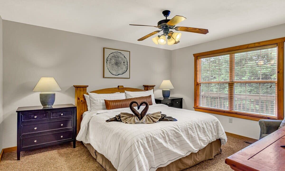 Photo of Bedroom in Branson West