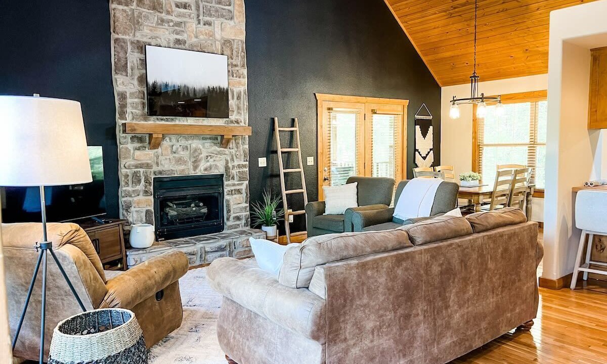 Photo of Livingroom in Branson West