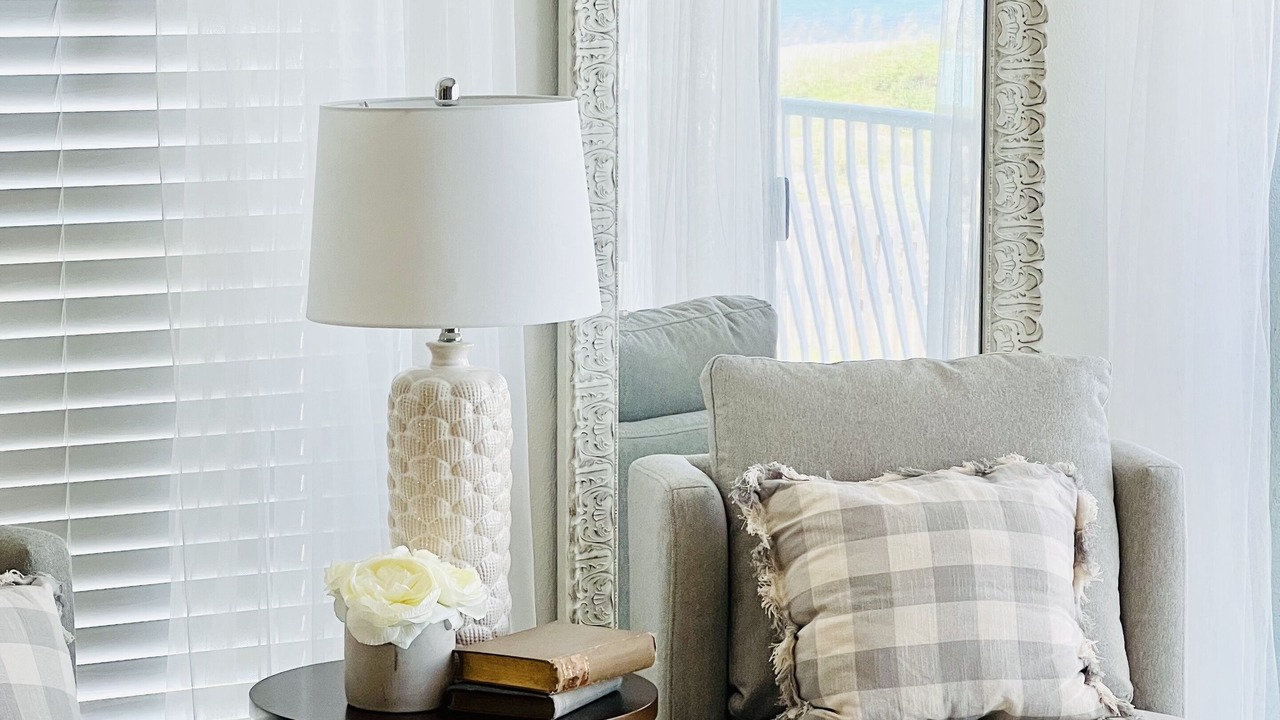 Photo of Livingroom in Crescent Beach