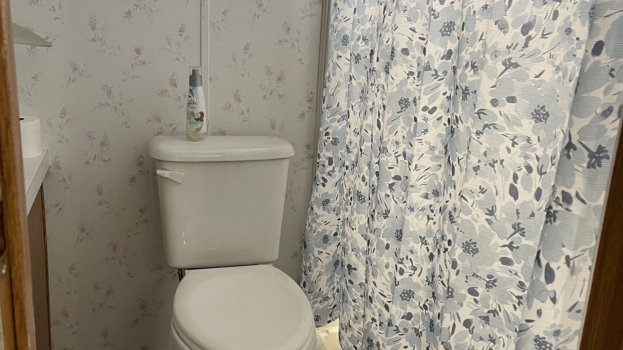Photo of Bathroom in Alamosa