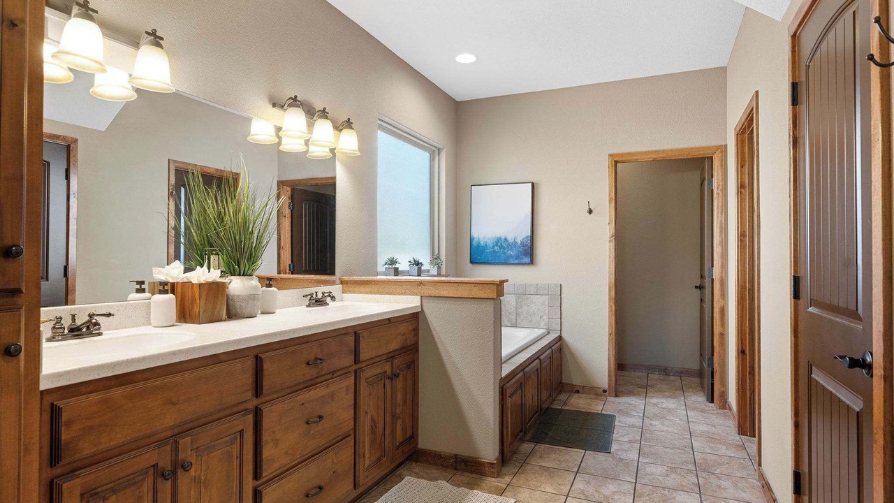 Photo of Bathroom in Hollister