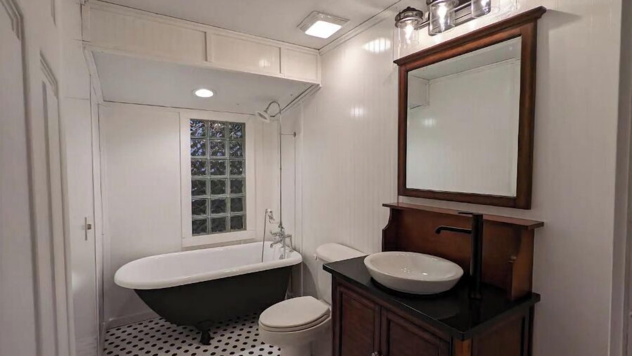Photo of Bathroom in Lampe
