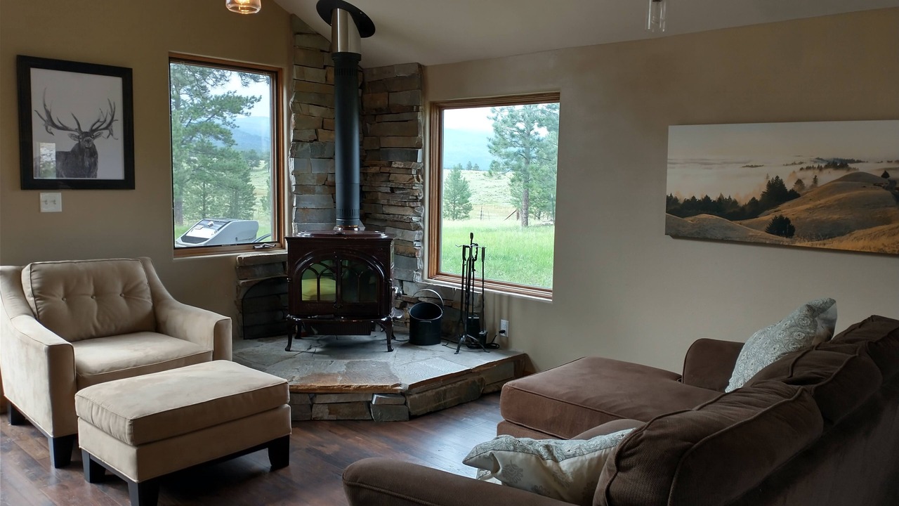 Photo of Livingroom in Angel Fire