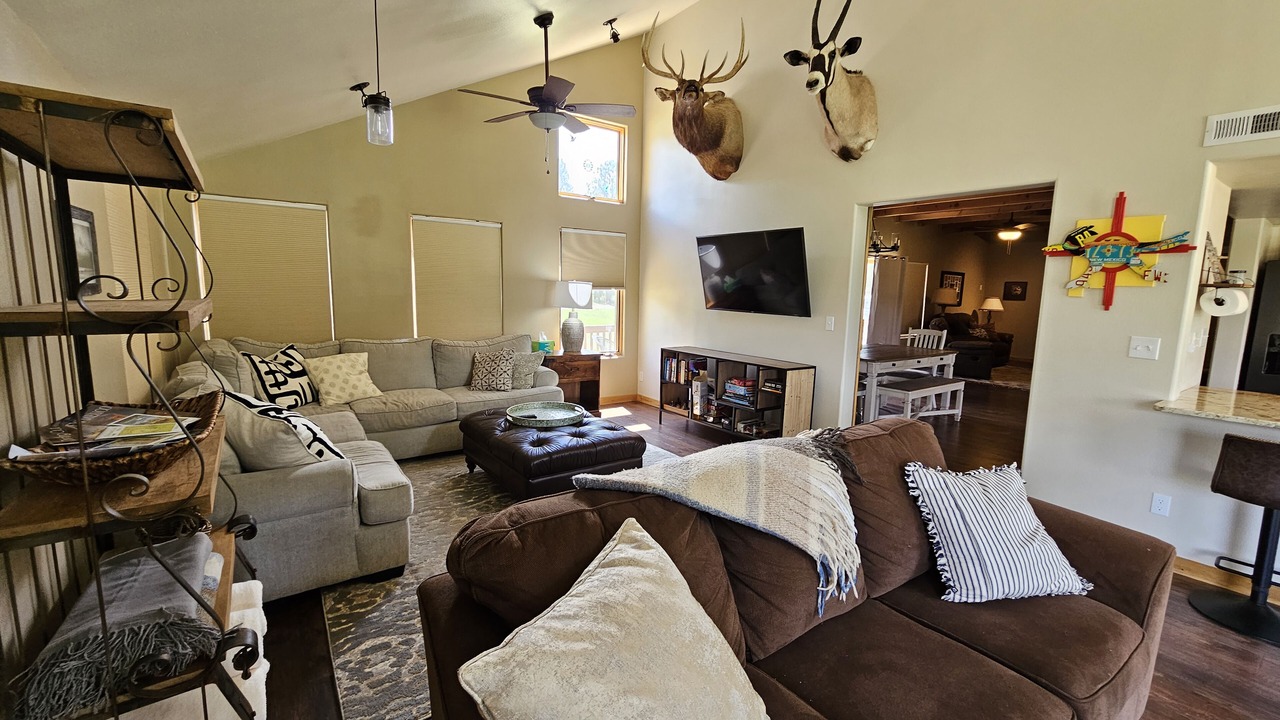 Photo of Livingroom in Angel Fire