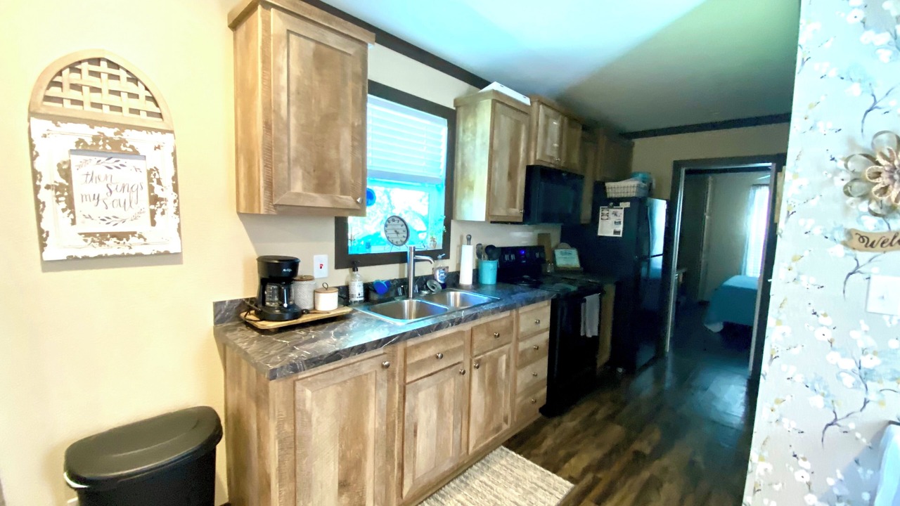 Photo of Kitchen in Canyon Lake