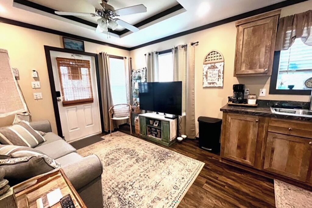 Photo of Livingroom in Canyon Lake