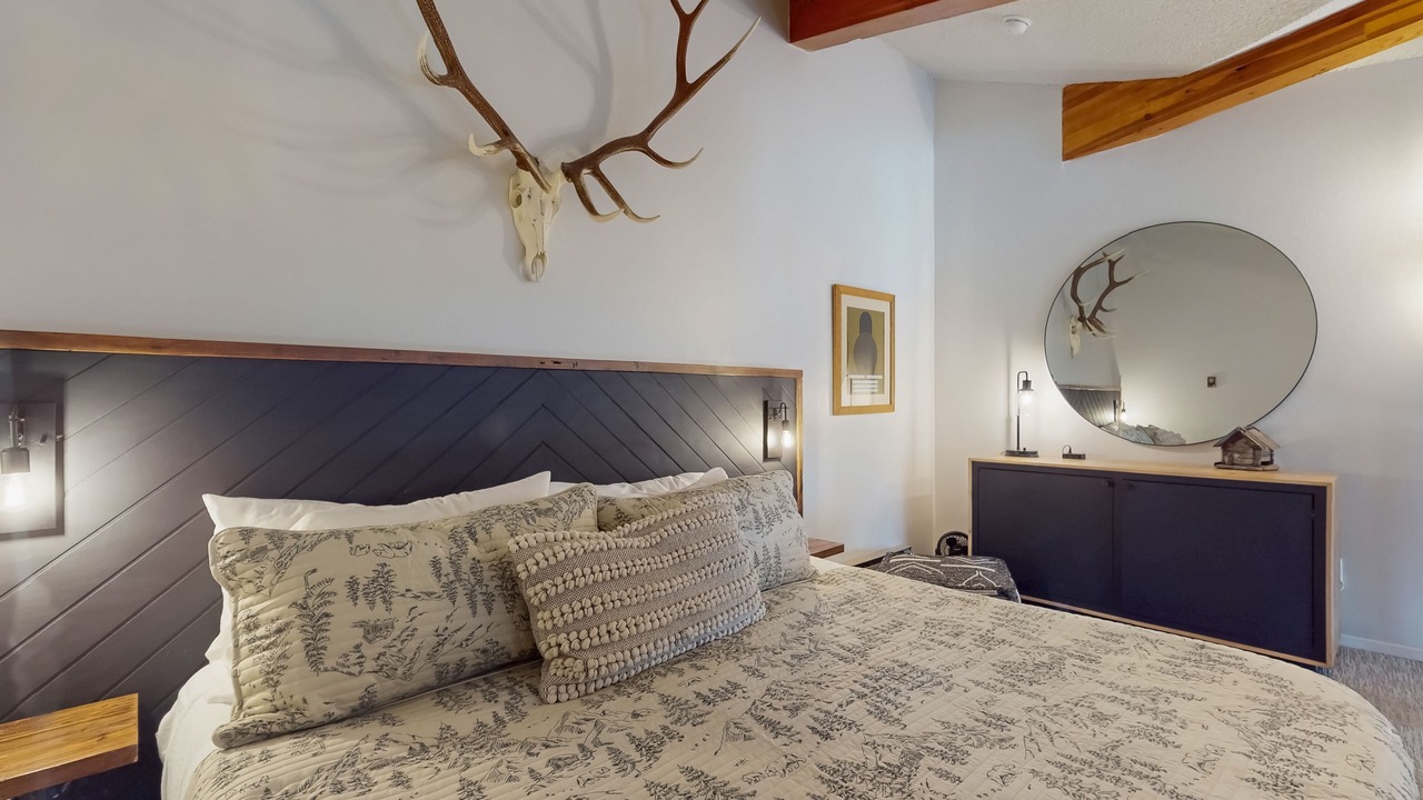 Photo of Bedroom in Red River
