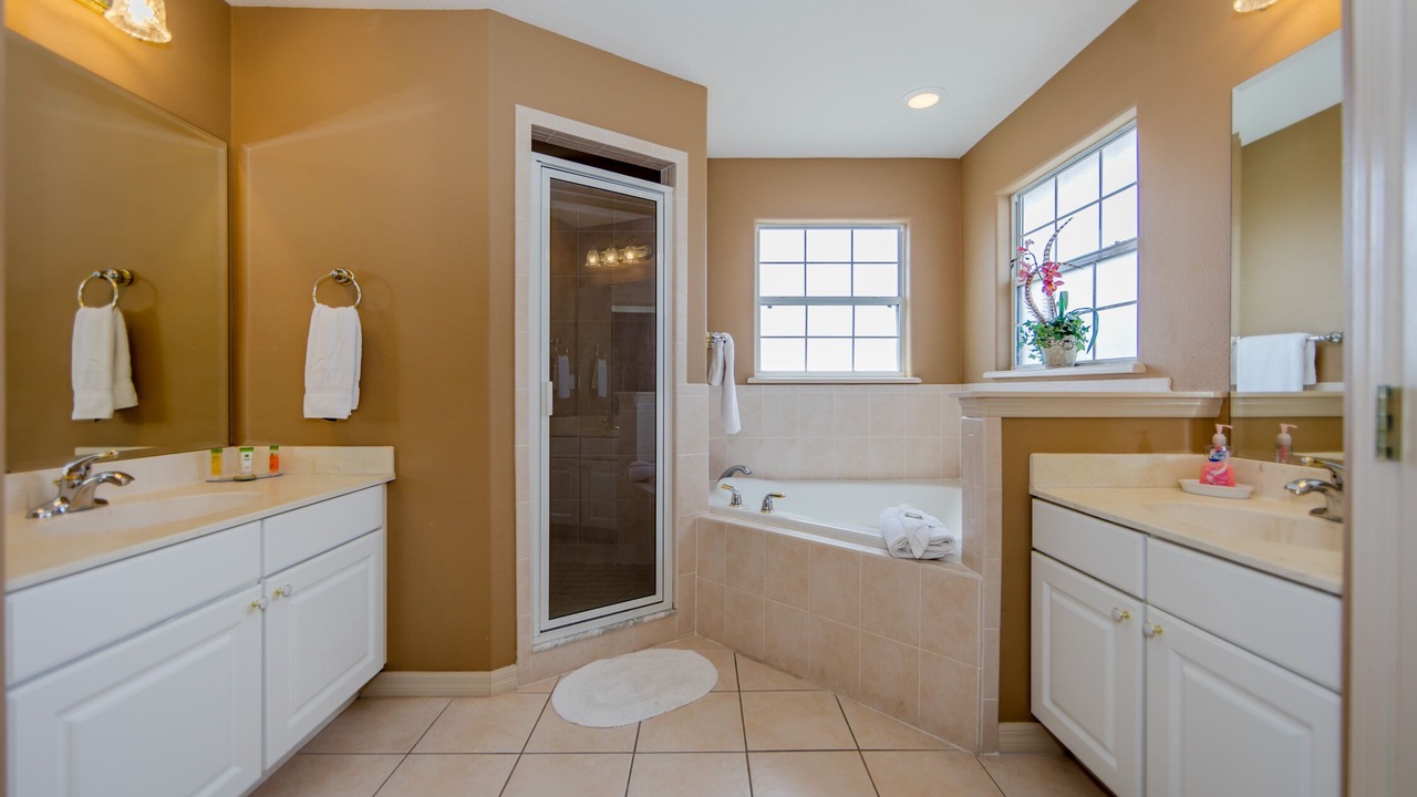 Photo of Bathroom in Tuscan Hills
