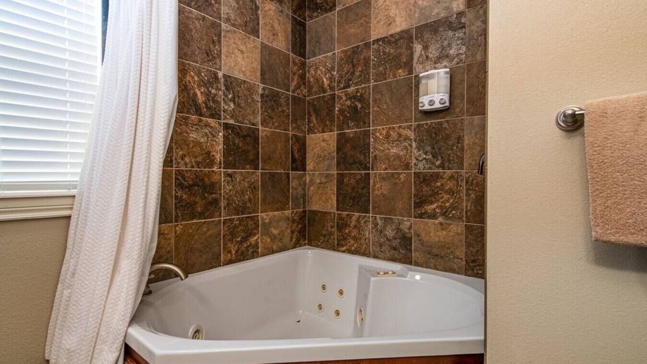 Photo of Bathroom in Branson