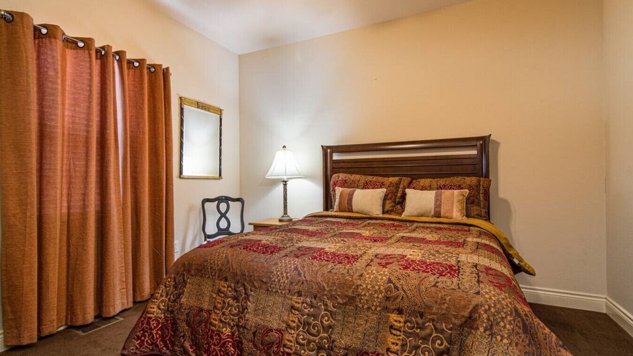 Photo of Bedroom in Branson