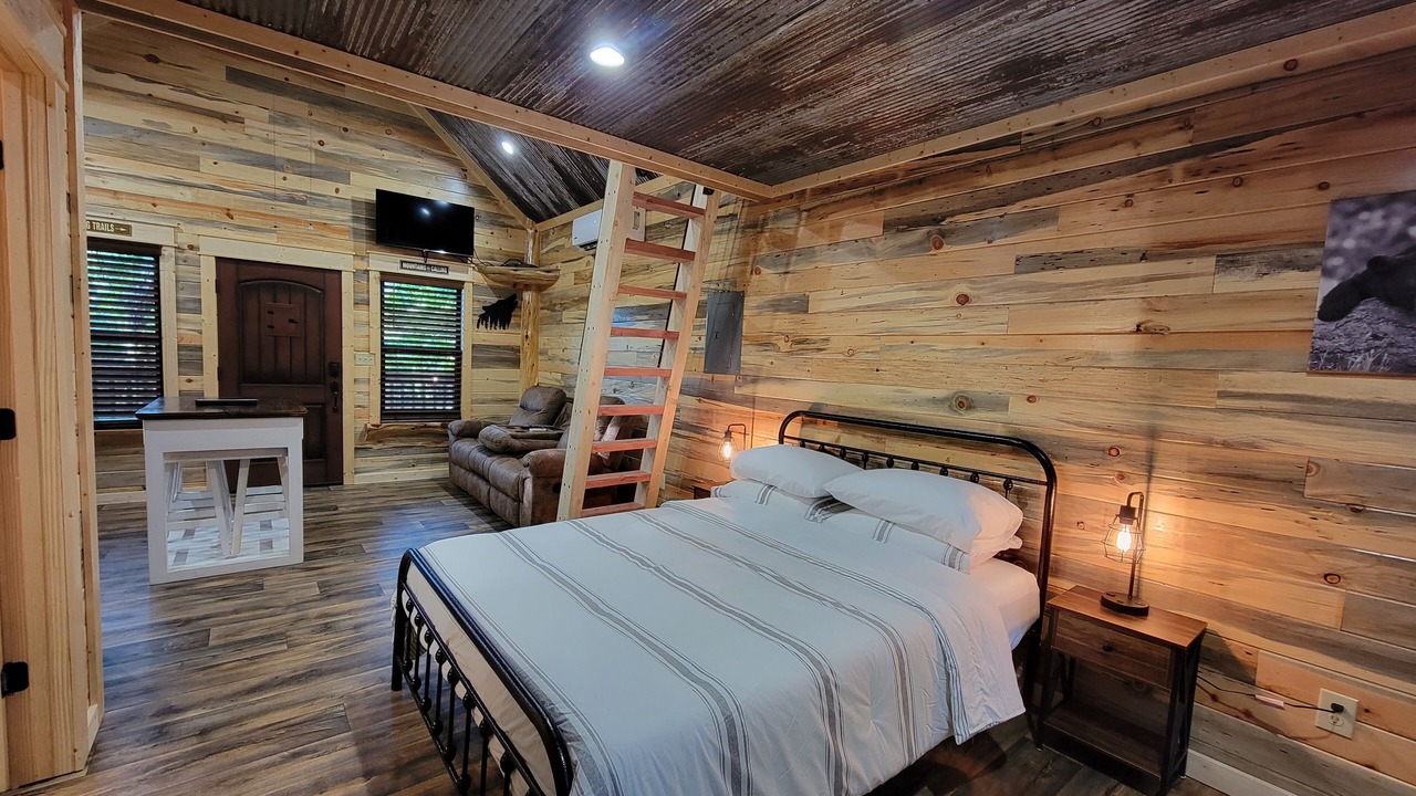 Photo of Bedroom in Board Camp