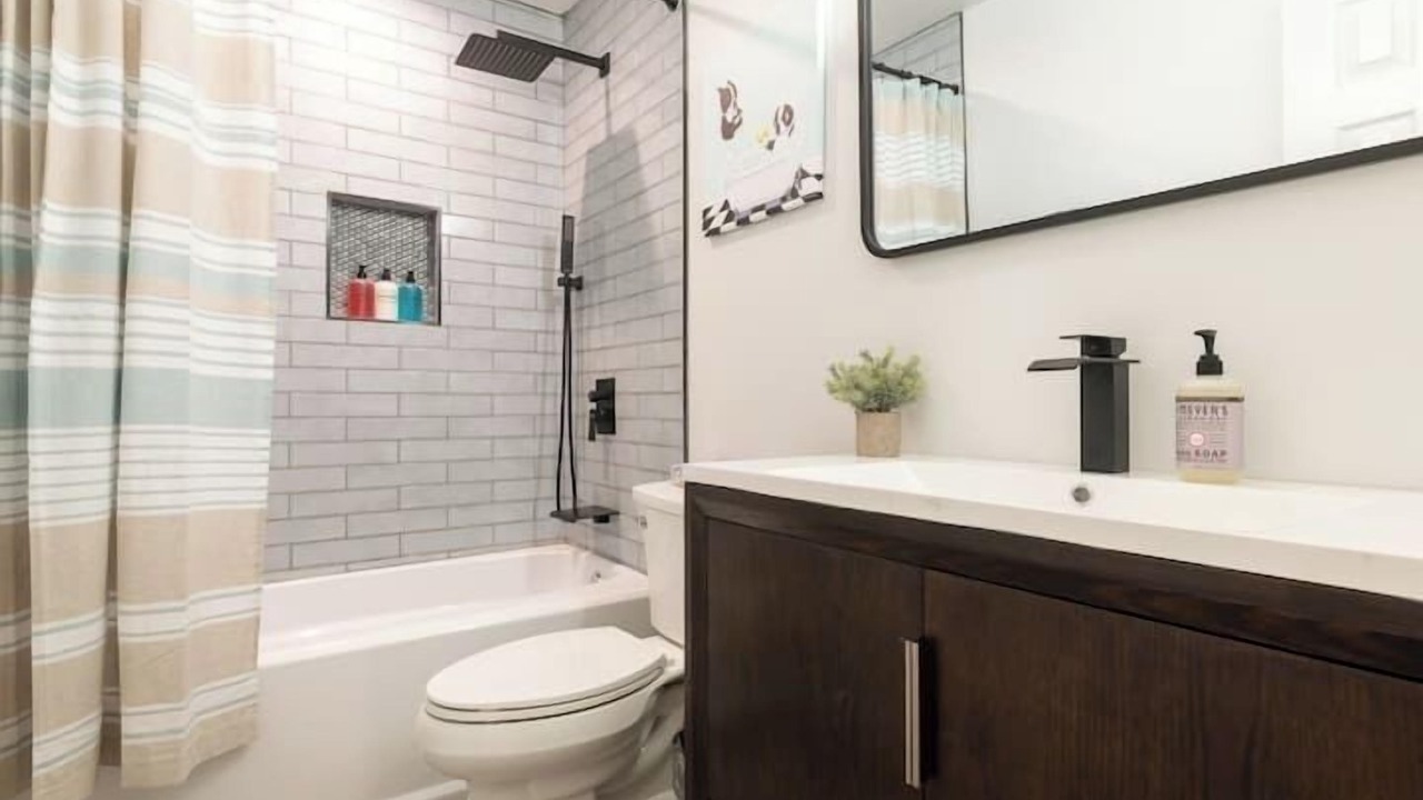 Photo of Bathroom in Franklin Park