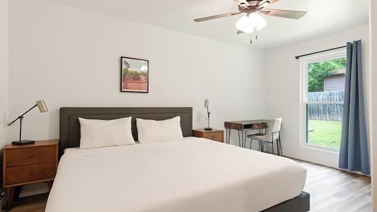 Photo of Bedroom in Franklin Park
