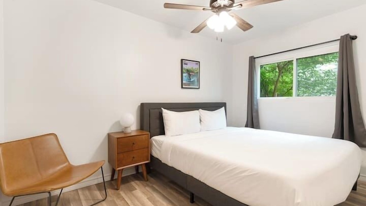 Photo of Bedroom in Franklin Park