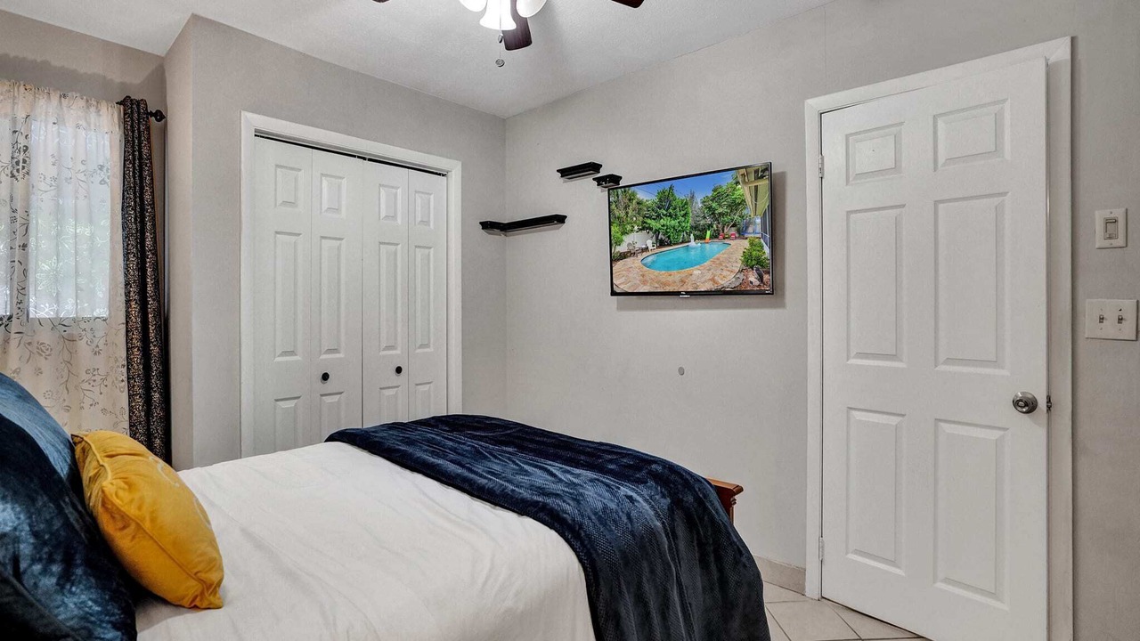 Photo of Bedroom in Deerfield Beach