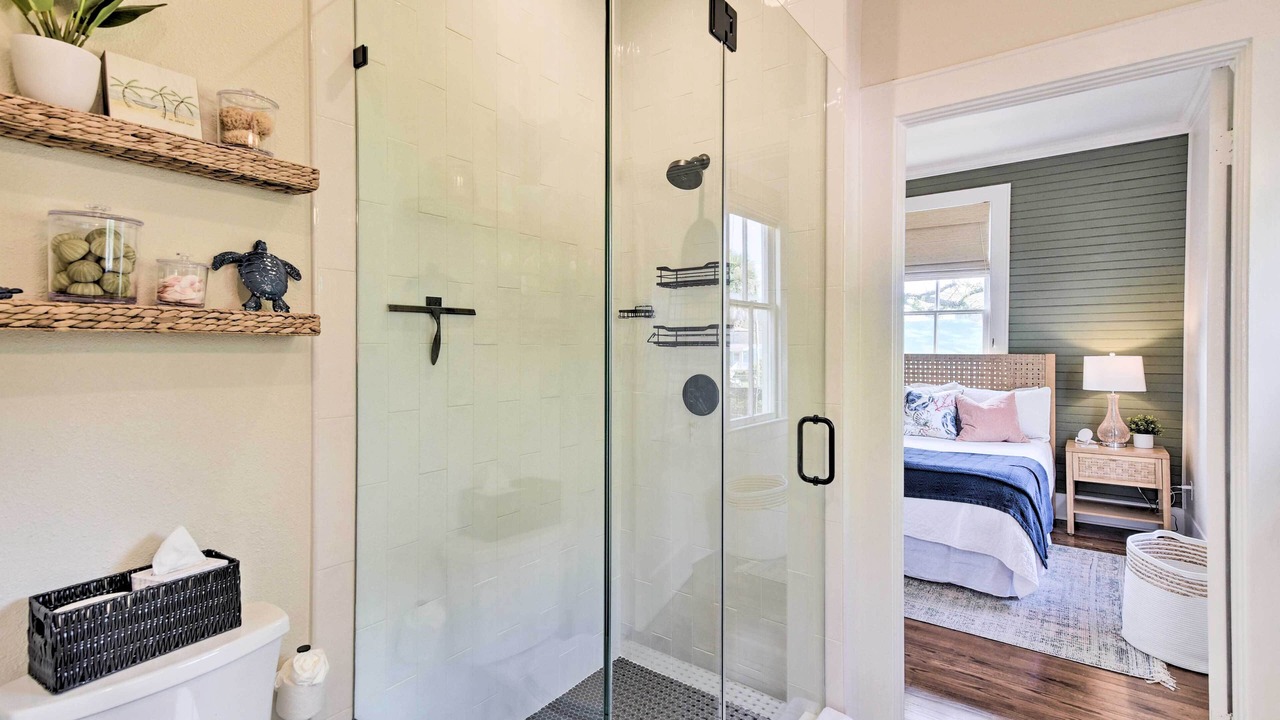 Photo of Bathroom in Galveston