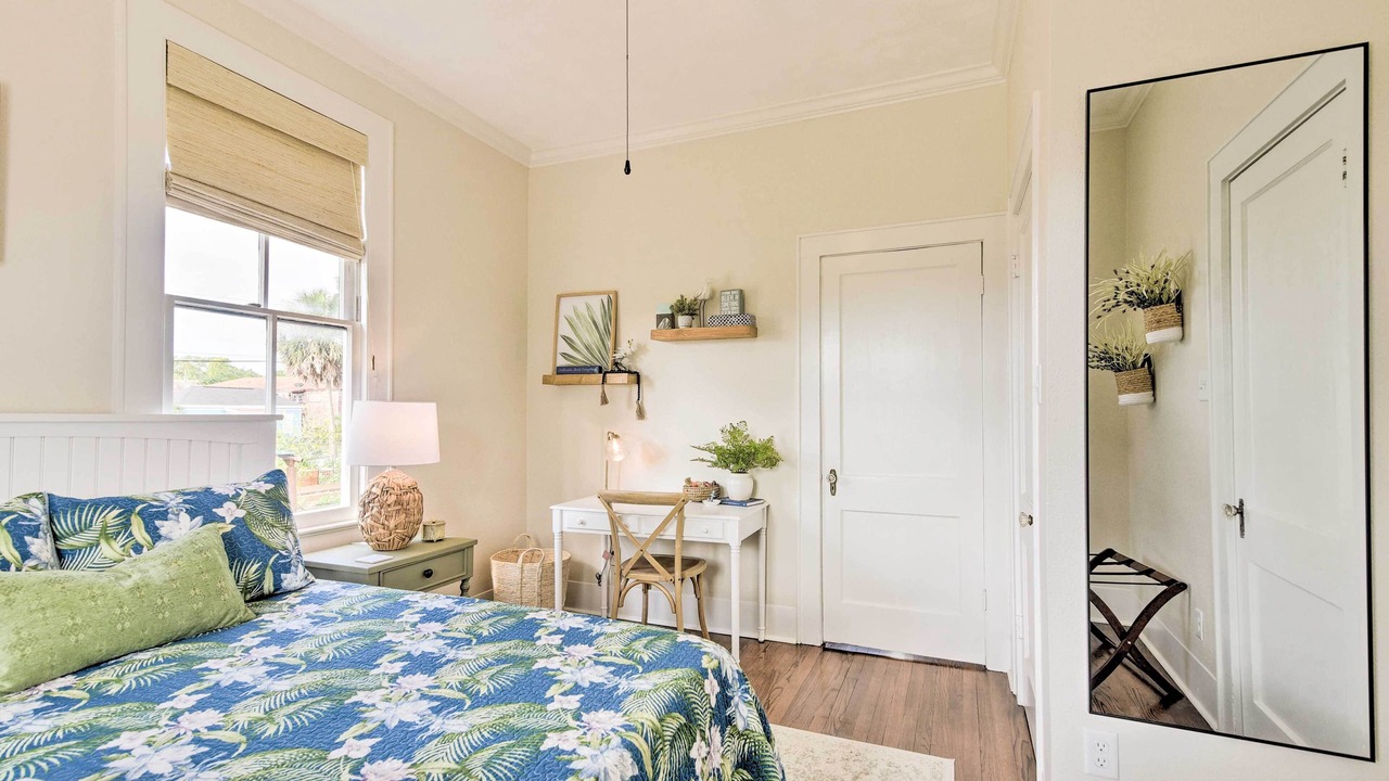 Photo of Bedroom in Galveston