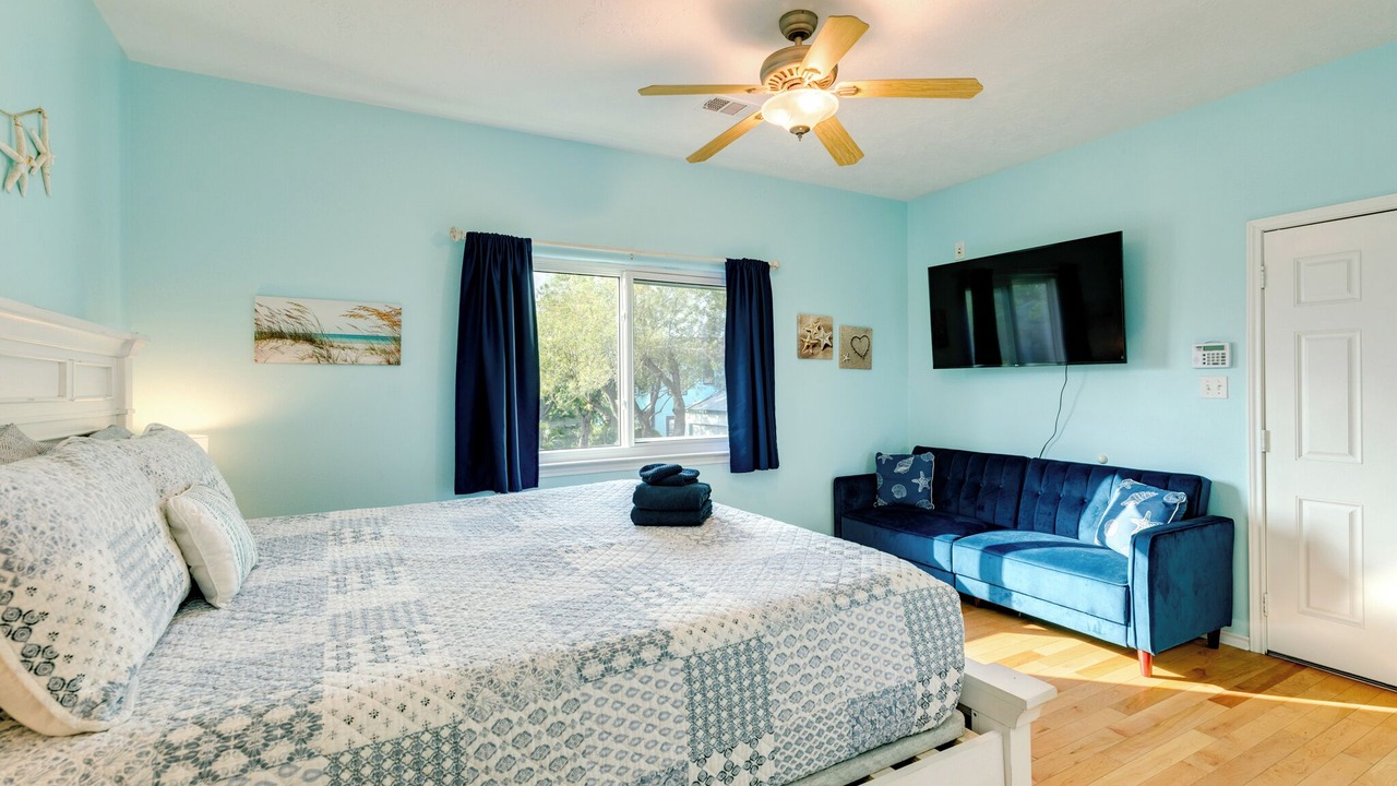 Photo of Bedroom in Galveston