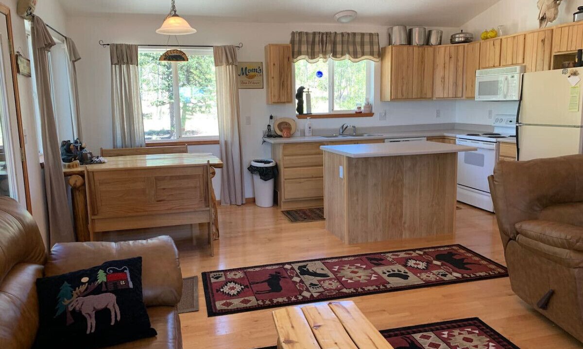 Photo of Livingroom in Indian Mountain