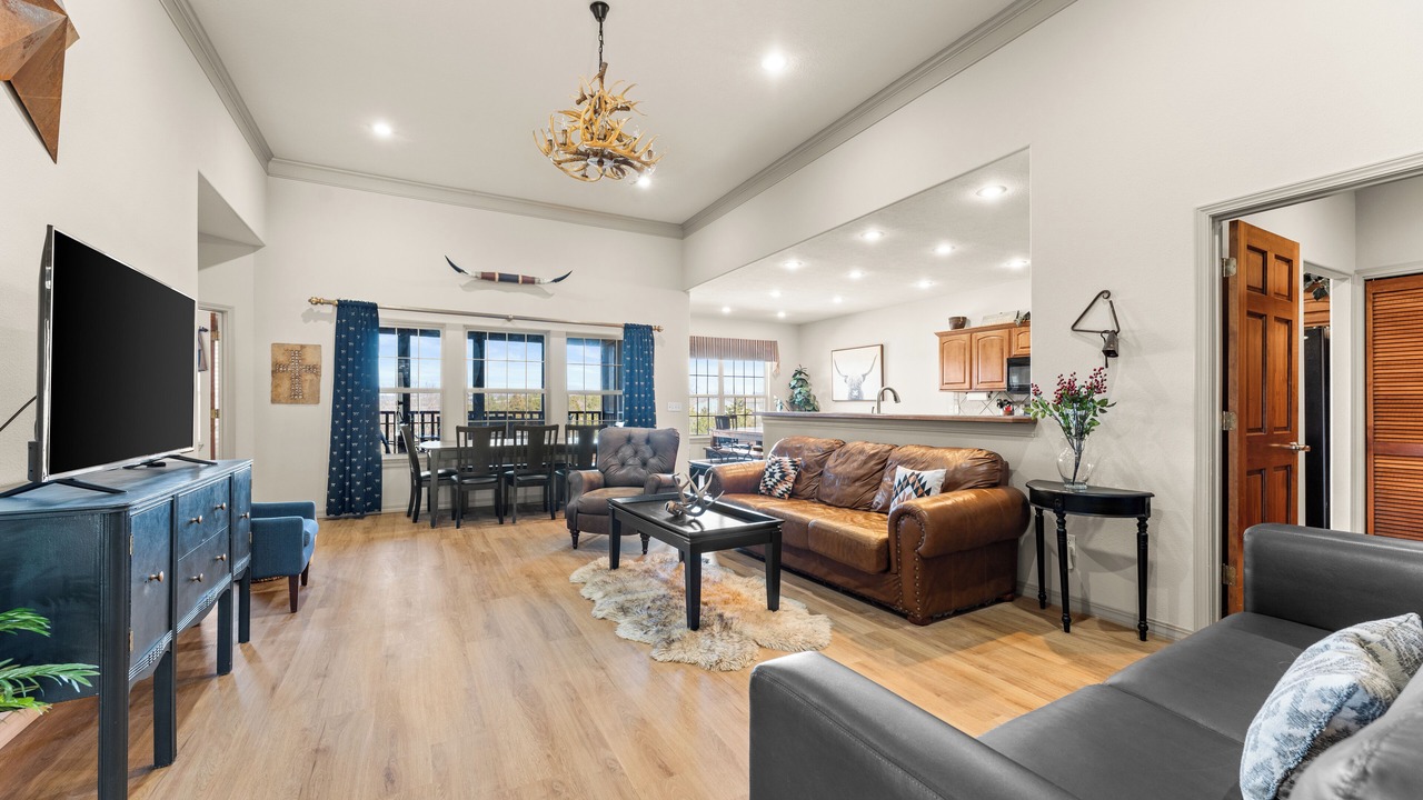 Photo of Livingroom in Branson West