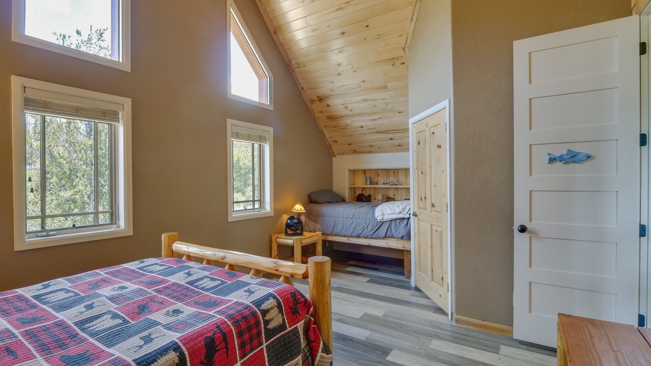 Photo of Bedroom in Indian Mountain