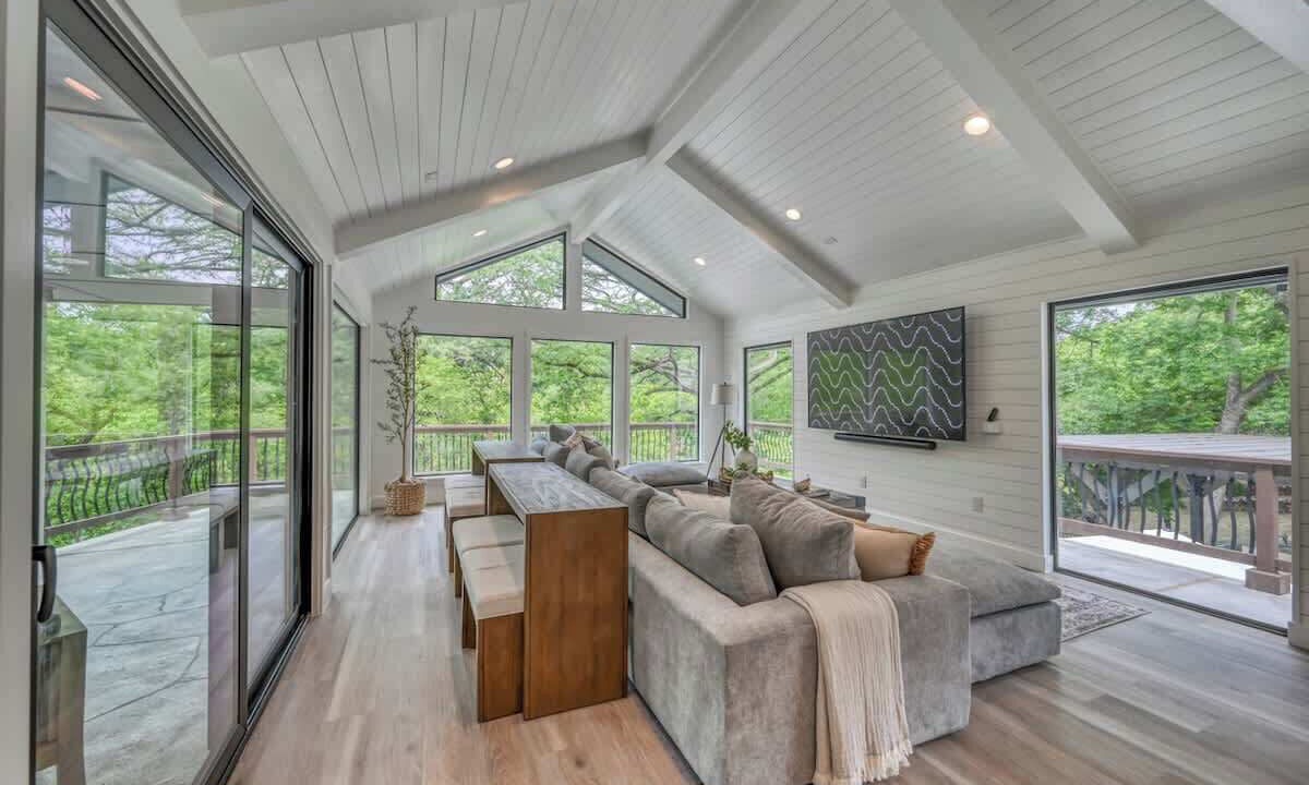 Photo of Livingroom in Canyon Lake