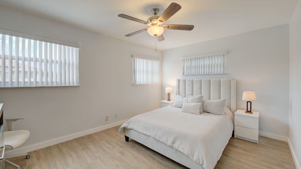 Photo of Bedroom in Coral Ridge