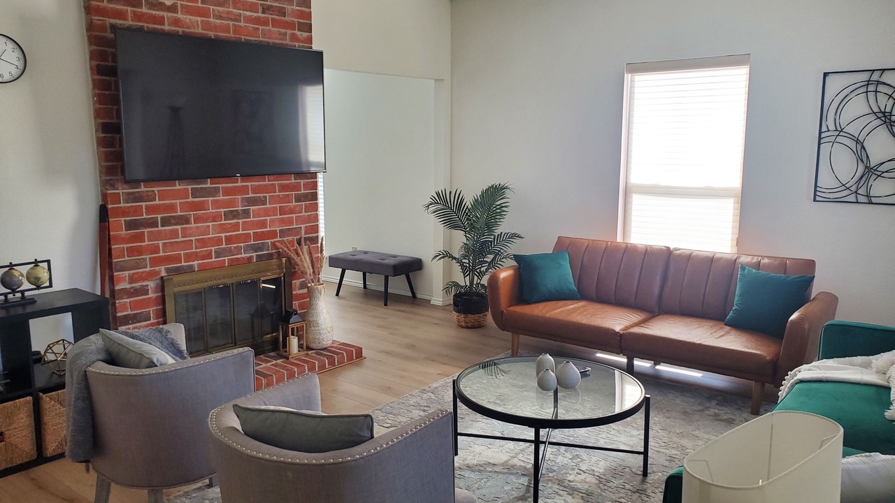 Photo of Livingroom in Euless