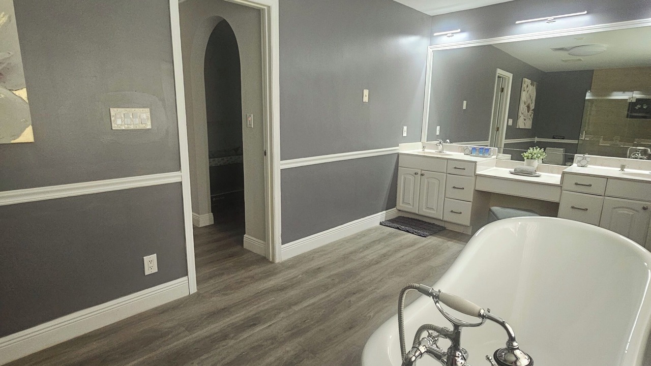 Photo of Bedroom in Coral Ridge Isles