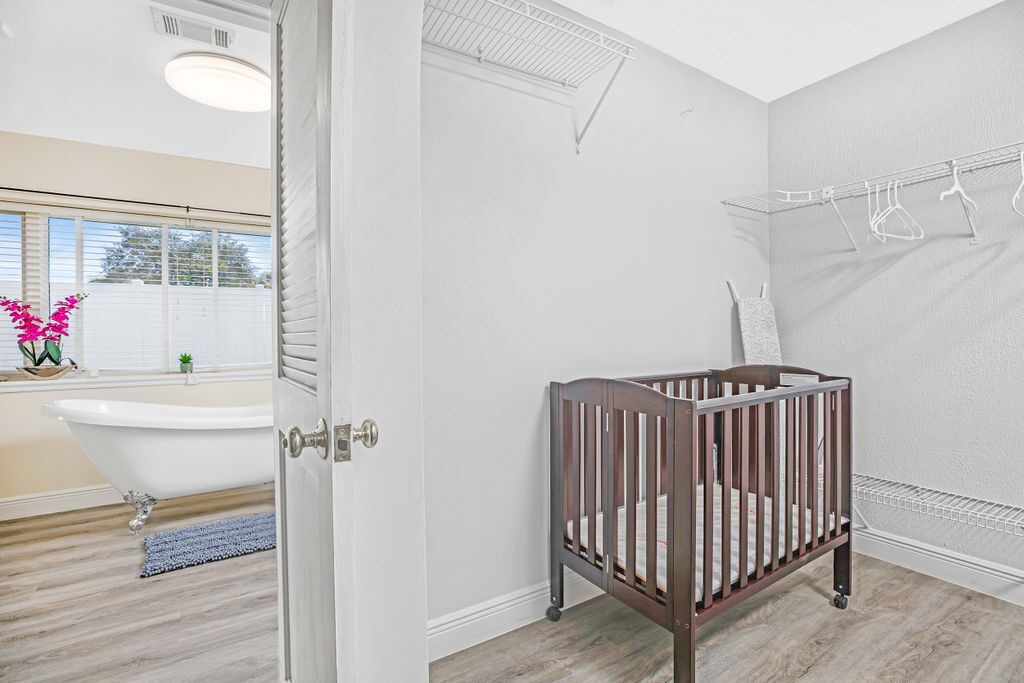 Photo of Bedroom in Coral Ridge Isles