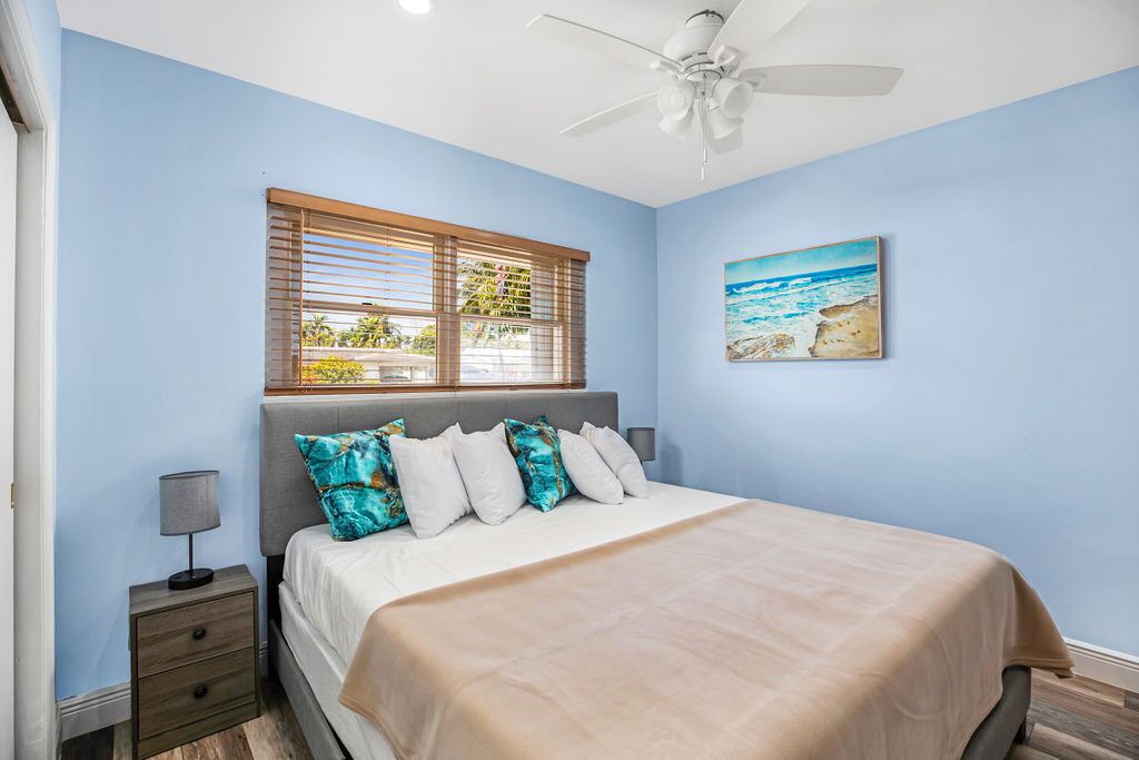 Photo of Bedroom in Coral Ridge Isles