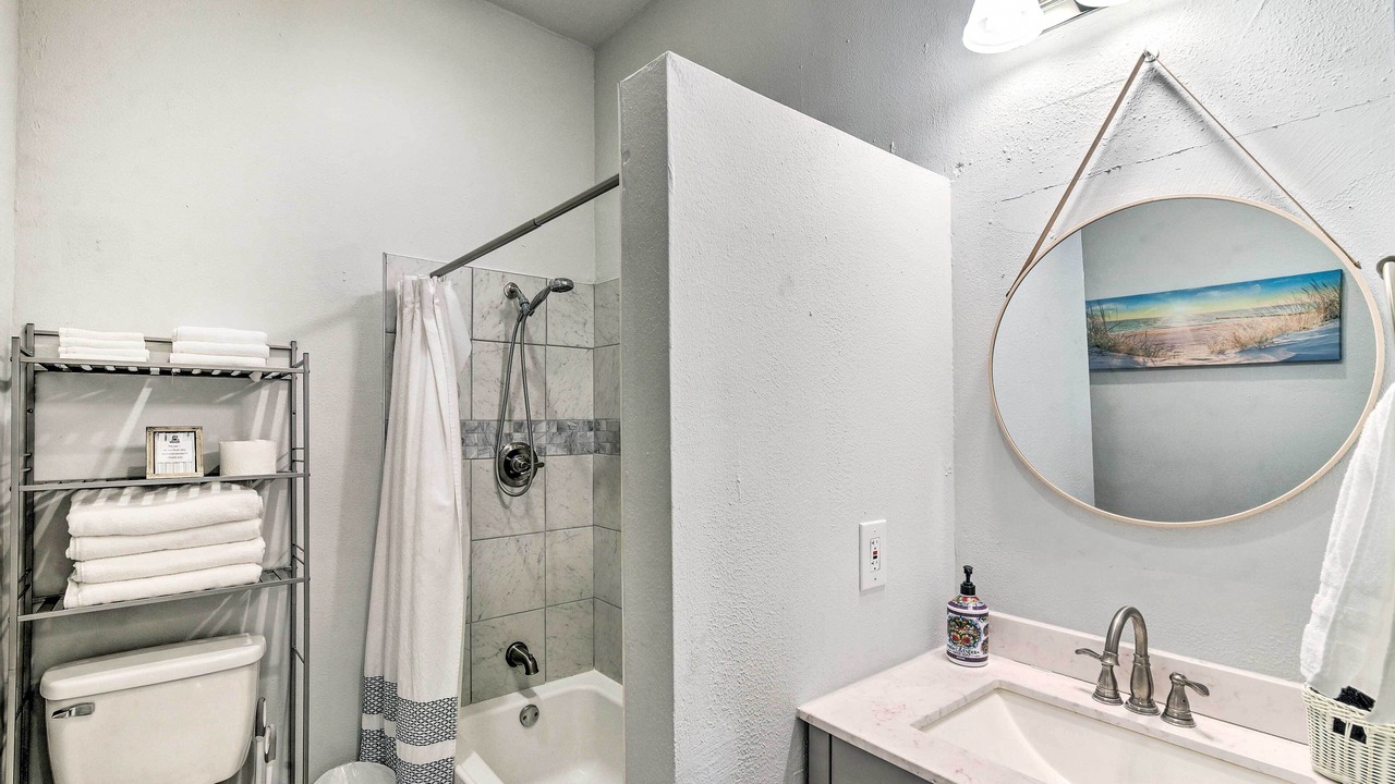 Photo of Bathroom in Galveston
