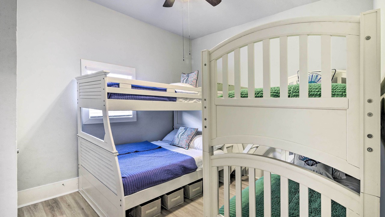 Photo of Bedroom in Galveston