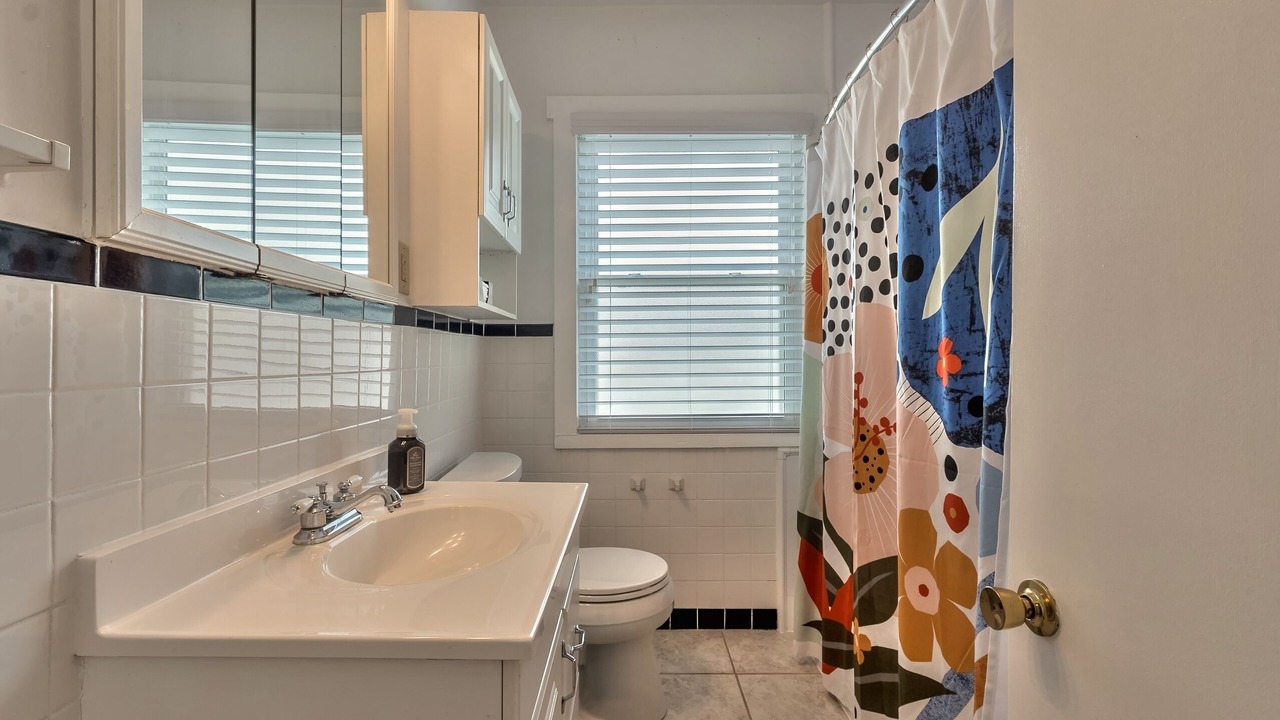 Photo of Bathroom in Edgewater