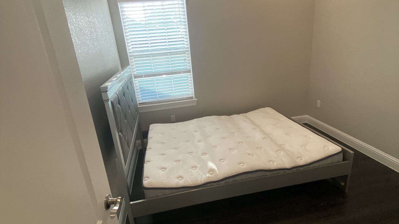 Photo of Bedroom in Southeast Houston