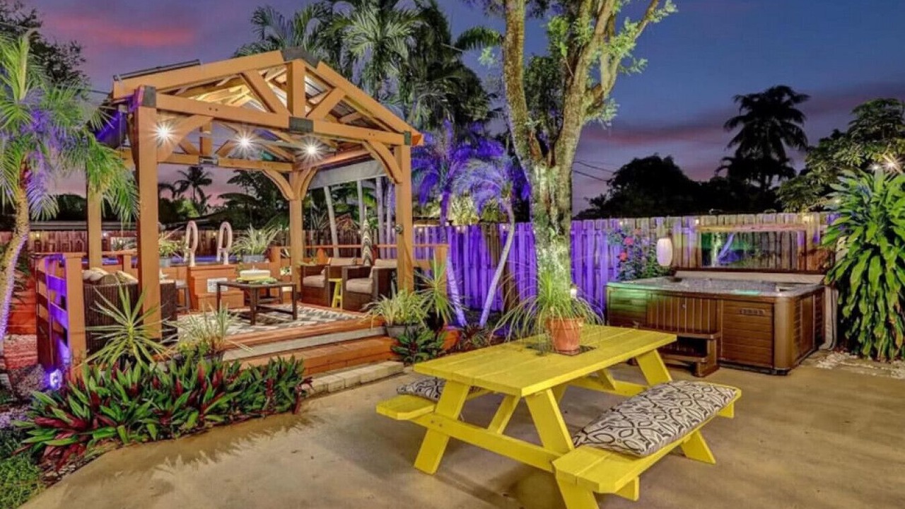Photo of Outdoor in North Andrews Gardens