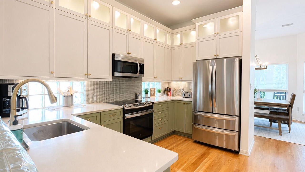 Photo of Kitchen in Dune Allen Beach