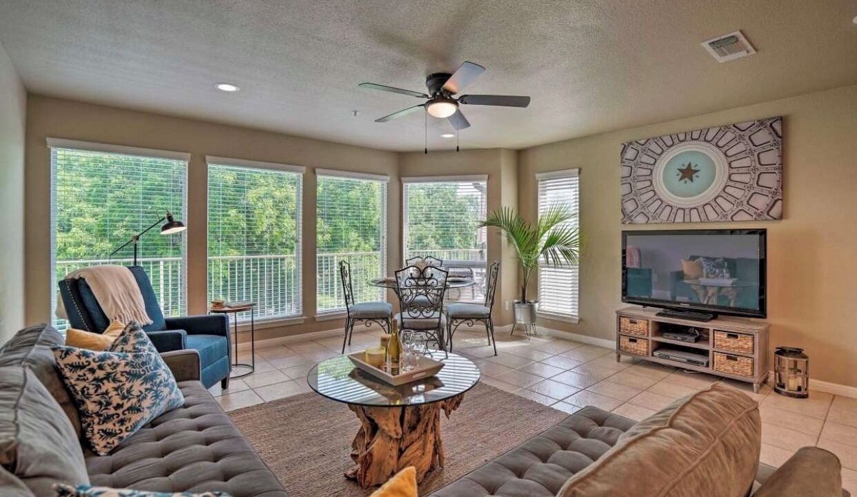 Photo of Livingroom in New Braunfels