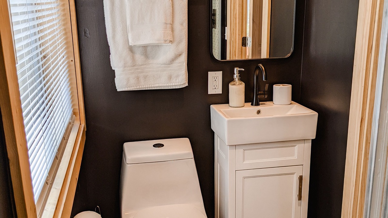 Photo of Bathroom in Howard