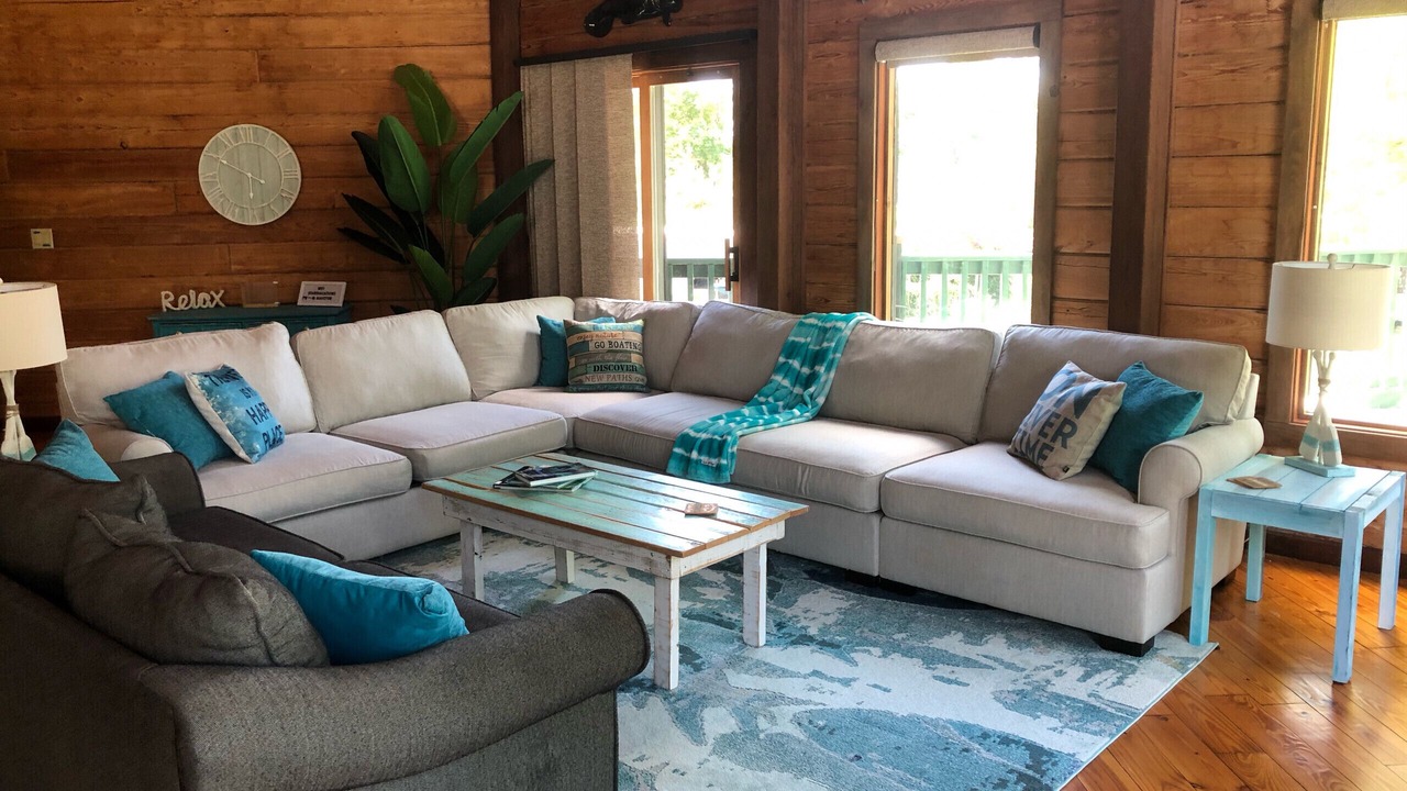 Photo of Livingroom in Weeki Wachee Gardens