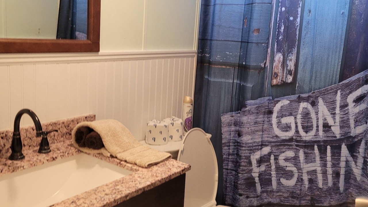 Photo of Bathroom in Oak Hill