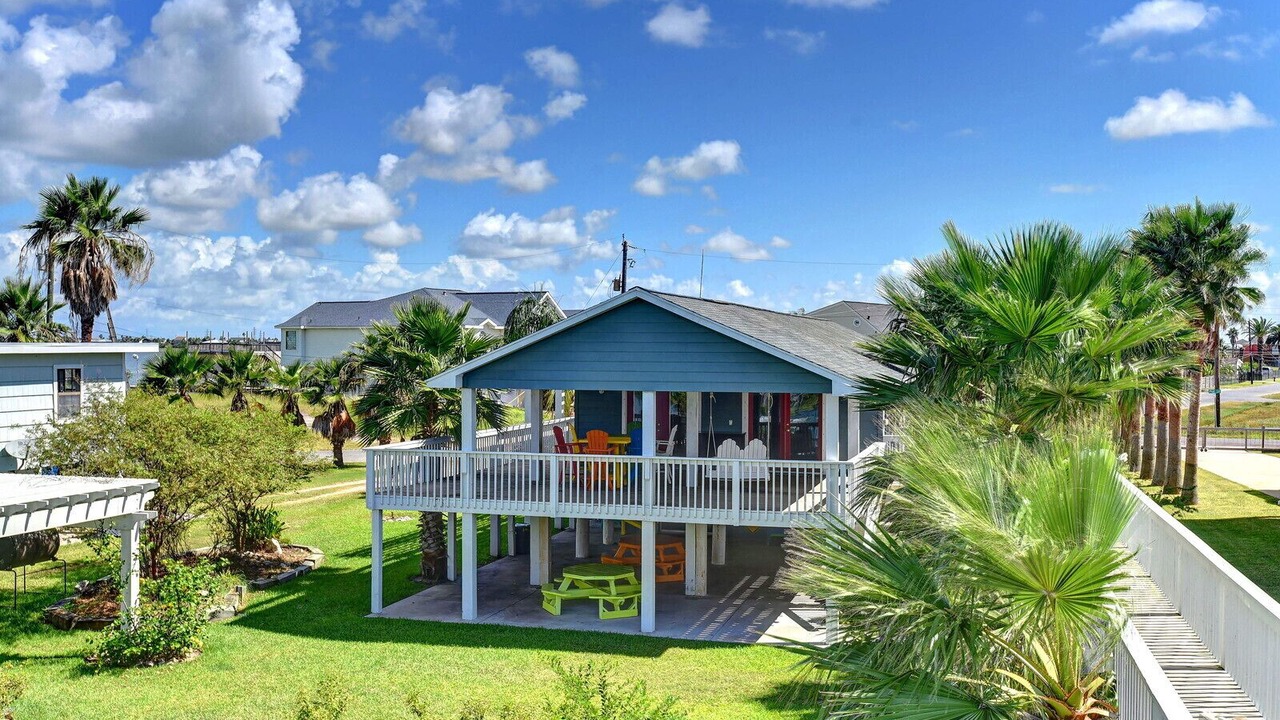 Photo of Patio Balcony in Crash Boat Basin